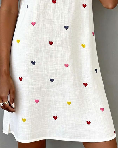 Robe à col en V imprimée de cœurs colorés