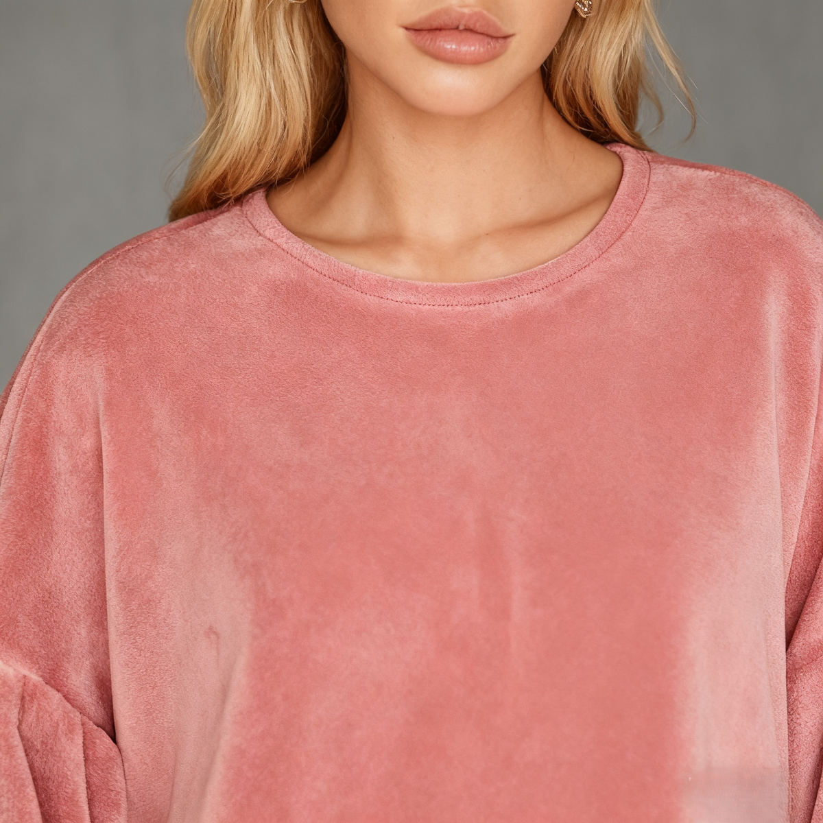 Robe femme rose rétro en velours, col montant, avec franges