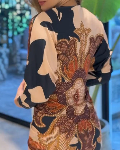 Robe moulante à col profond baroque vintage, manches longues et fente, plissée et ajustée pour les vacances