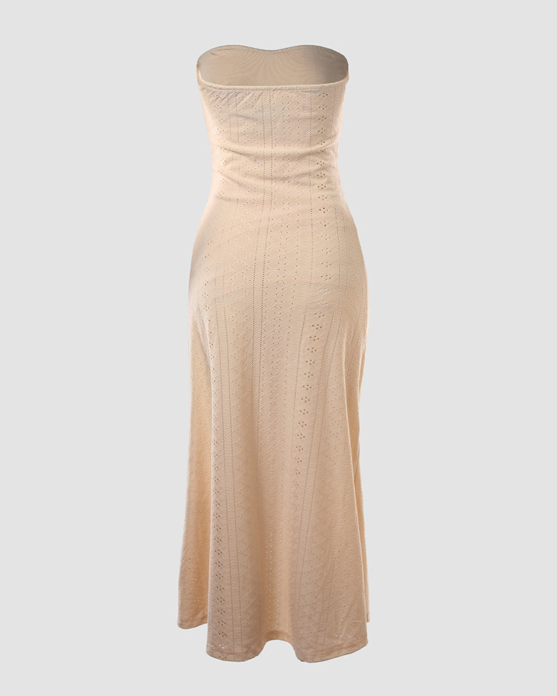 Robe de vacances sans manches à fronces, taille cintrée, style bandeau drapé, broderie œillets, fente et ourlet asymétrique