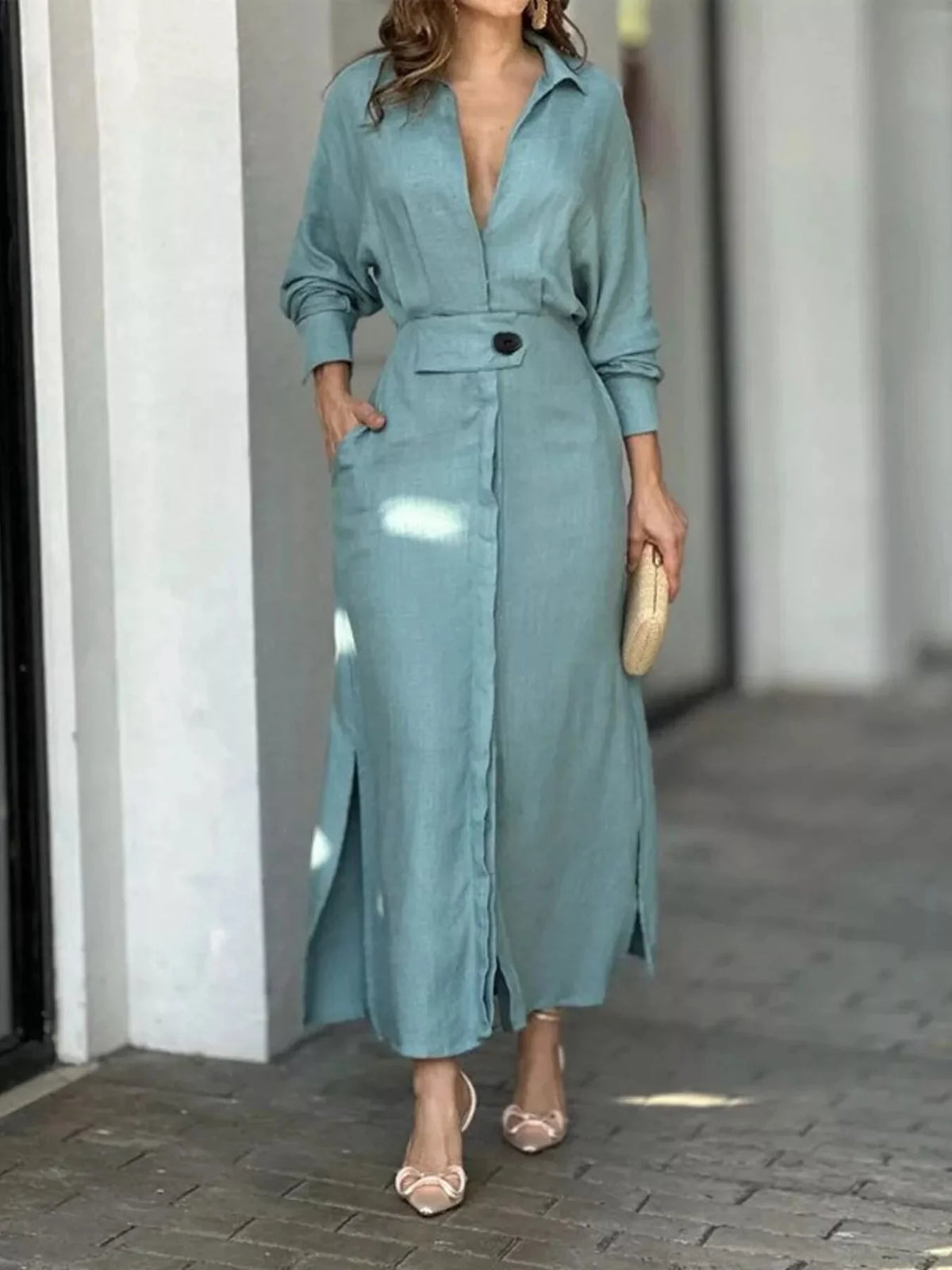 Robe‑chemise à manches longues avec fentes latérales