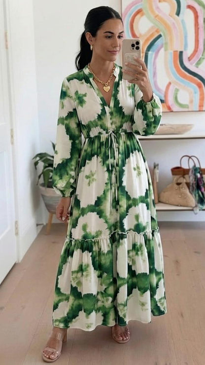 Robe maxi verte à manches longues et col en V