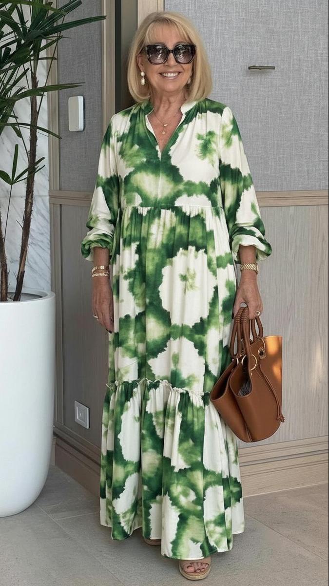 Robe maxi verte à manches longues et col en V