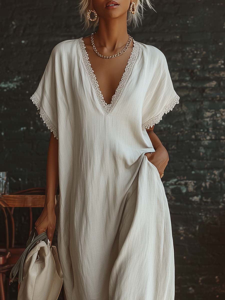 Robe maxi urbaine en coton blanc à col V, manches courtes et bordures en dentelle, style bohème décontracté