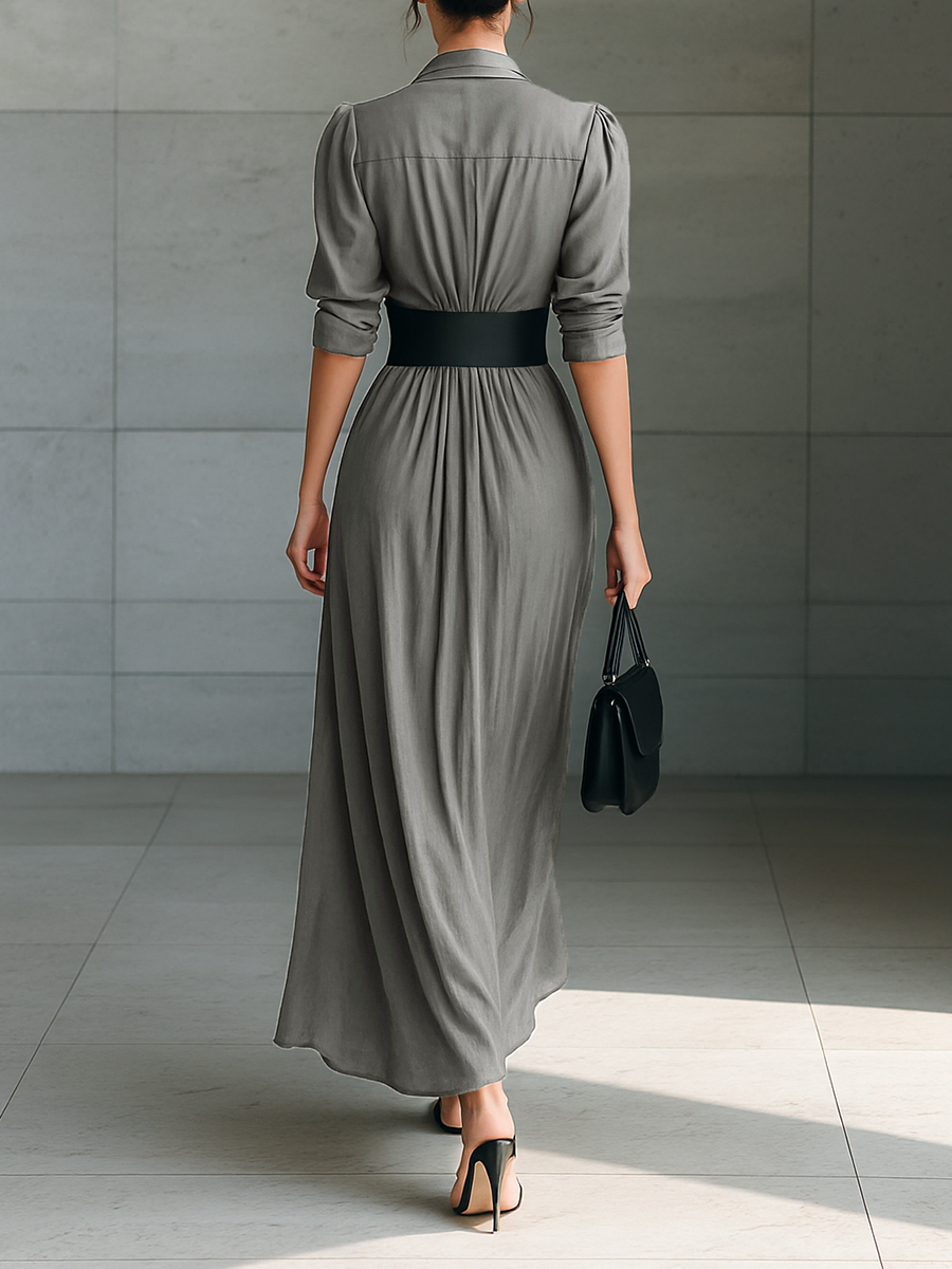 Robe maxi à revers, manches longues et ceinture, boutonnage simple.