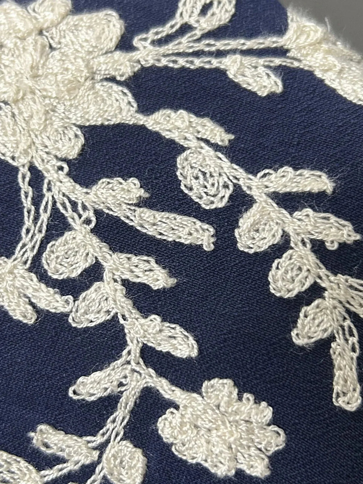 Chemise à manches longues à boutons à motifs floraux
