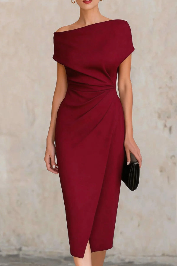 Robe midi plissée moulante élégante à manches courtes