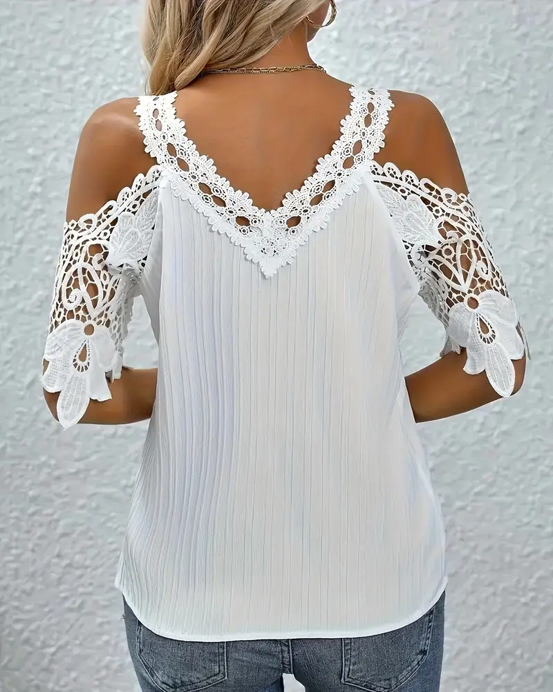 T‑shirt uni à épaules dénudées en dentelle