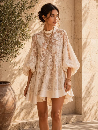 Robe de plage Bianca en dentelle ivoire style poncho