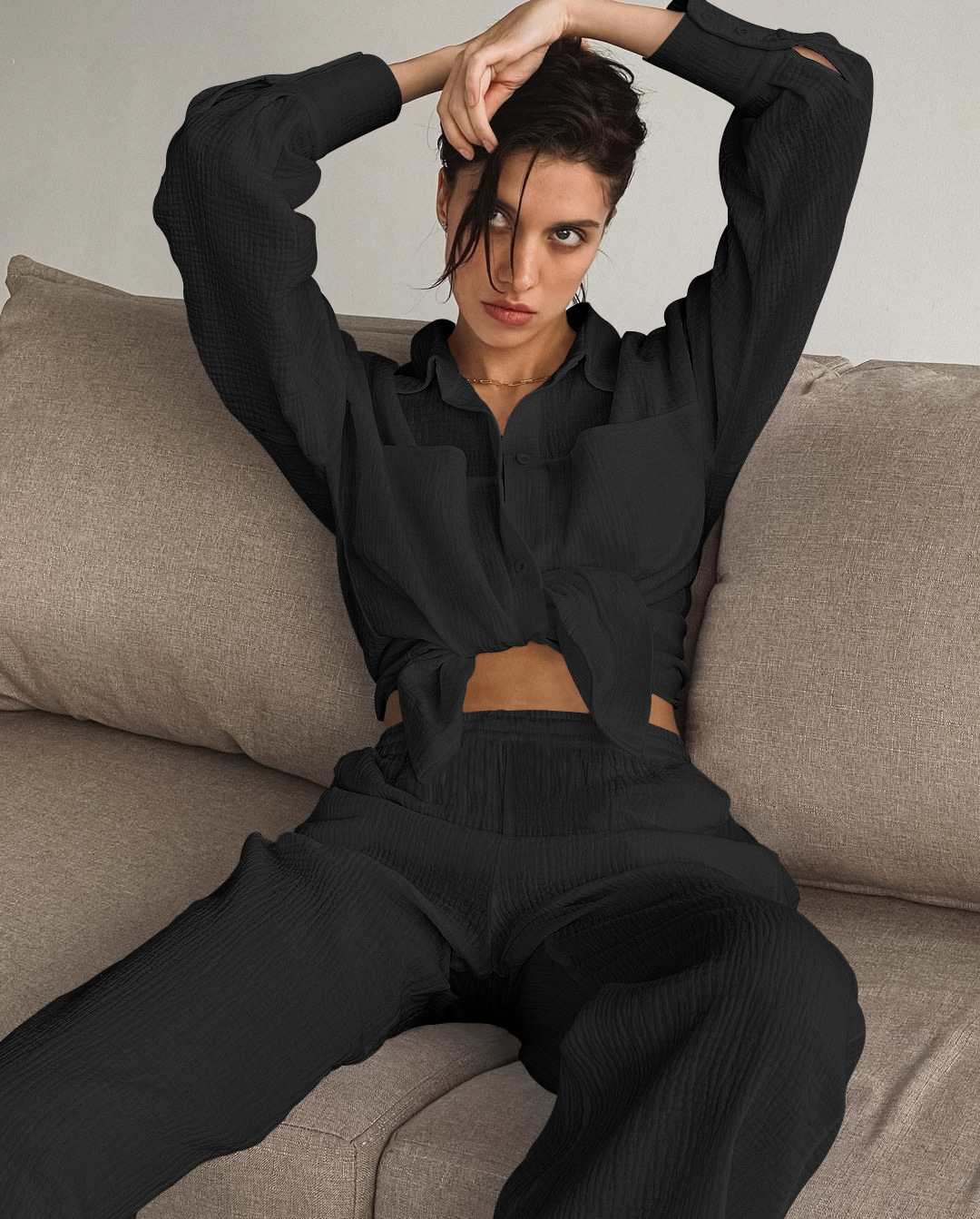 Ensemble deux pièces en coton minimaliste avec pantalon