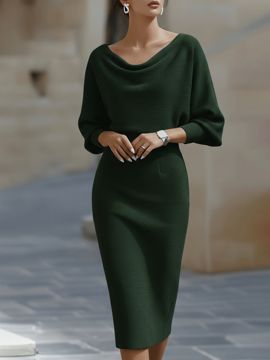 Robe midi à l'élégance sculptée