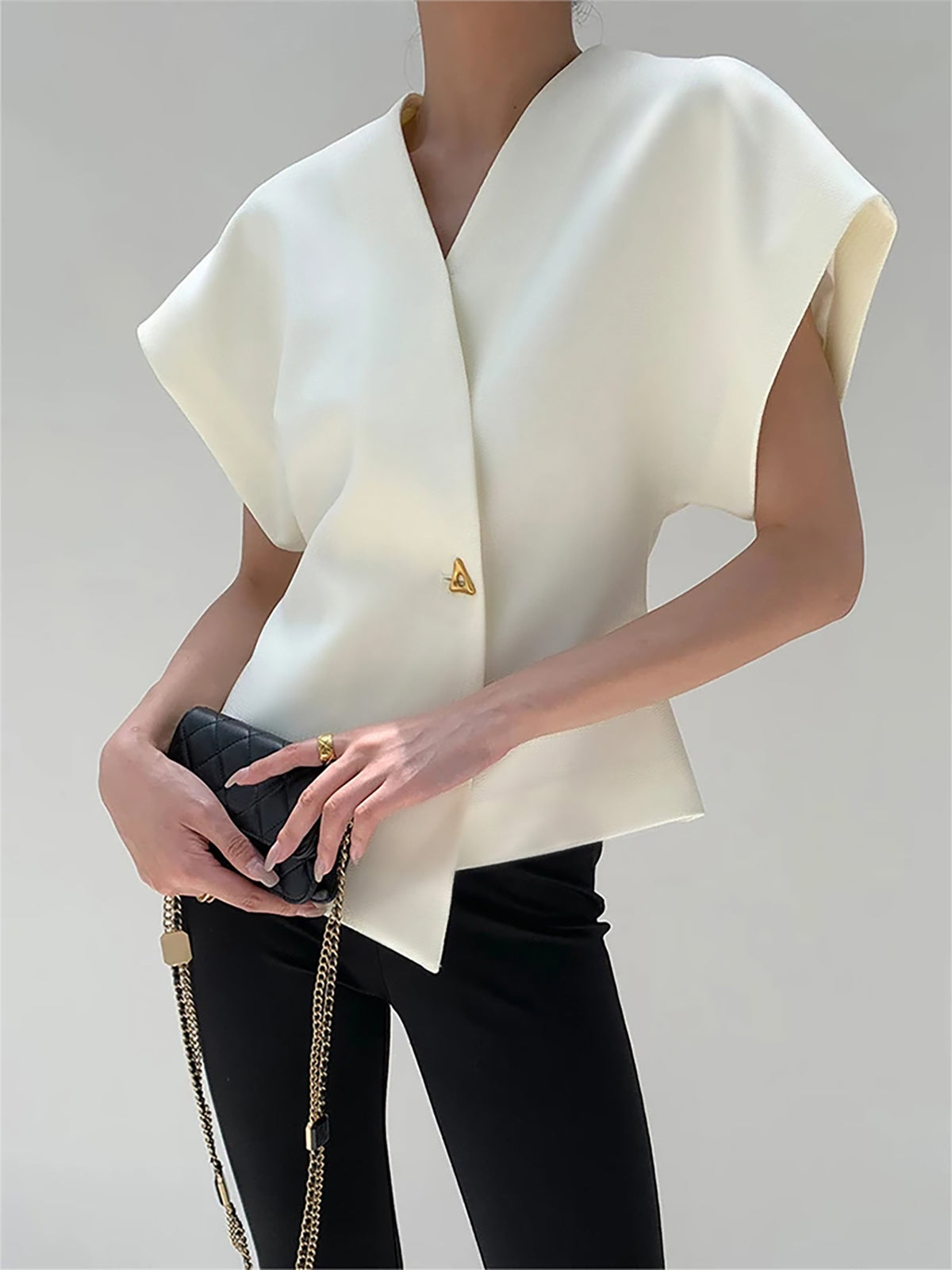 Blouse tendance à col V et boutonnée sur le devant