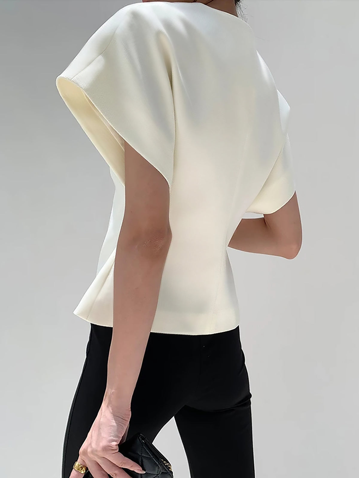 Blouse tendance à col V et boutonnée sur le devant
