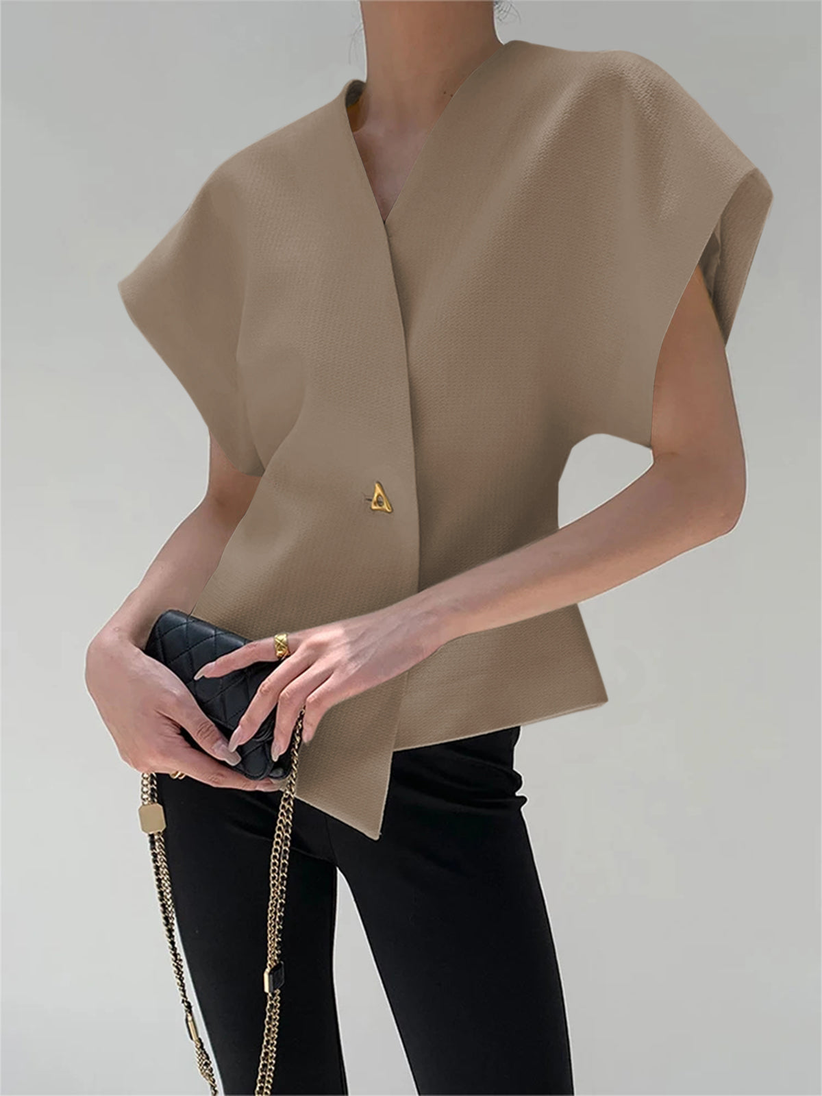 Blouse tendance à col V et boutonnée sur le devant