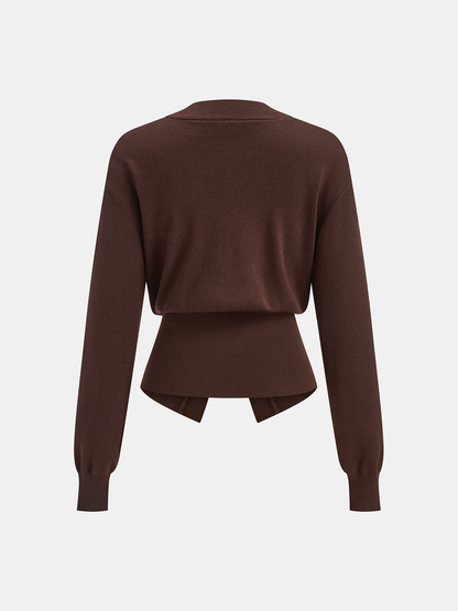 Pull en mélange de laine à col V avec détails métallisés
