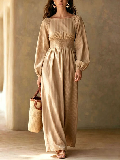 Robe longue à manches ballon, smockée à la taille et à fines rayures