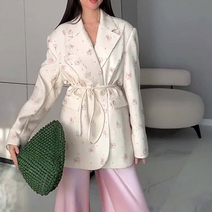 Blazer surdimensionné à ceinture avec manches bouffantes – Une élégance moderne et sophistiquée