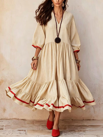 Robe longue à rayures étagée en mélange de lin et liseré rouge