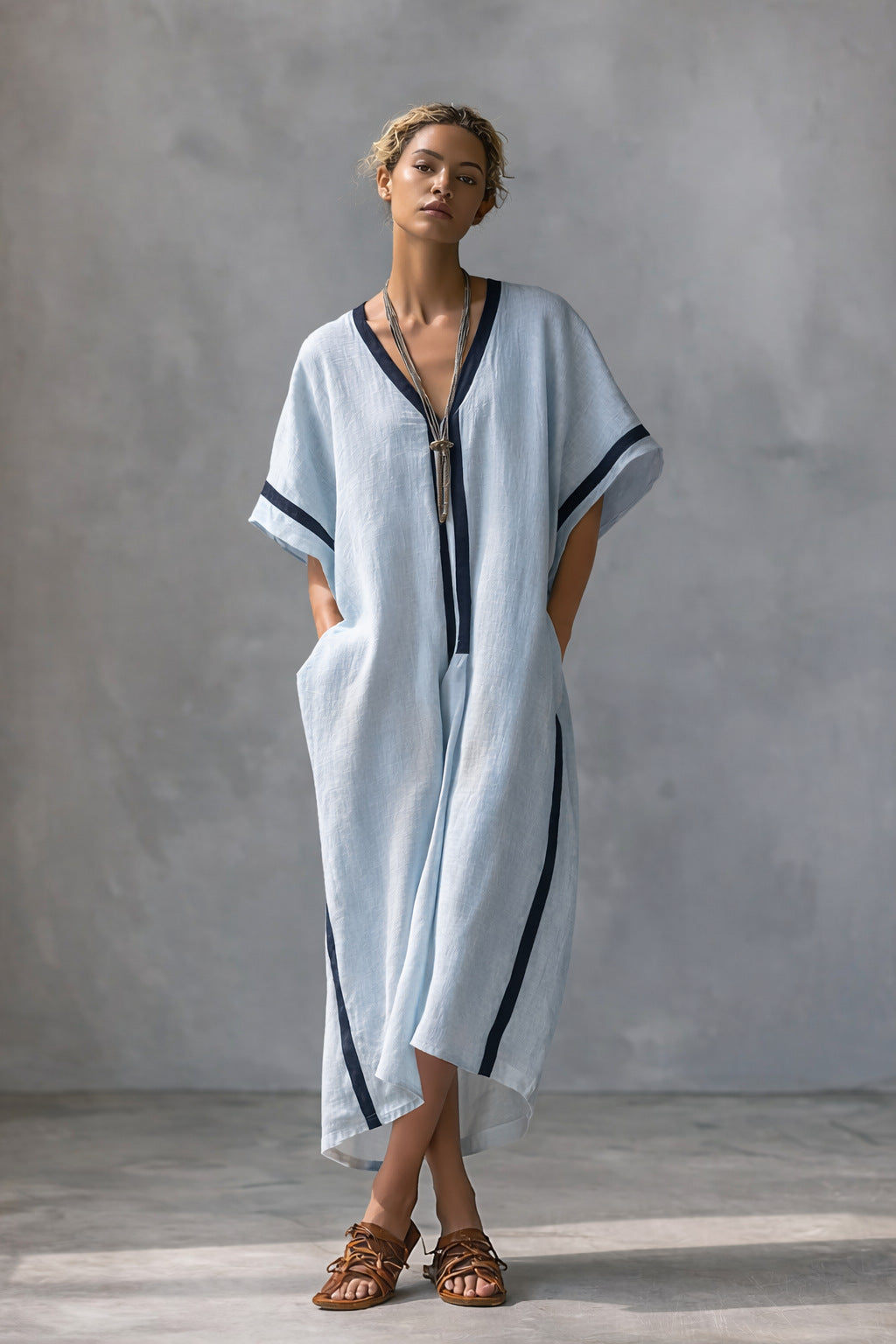 Robe caftan à col V en mélange de lin