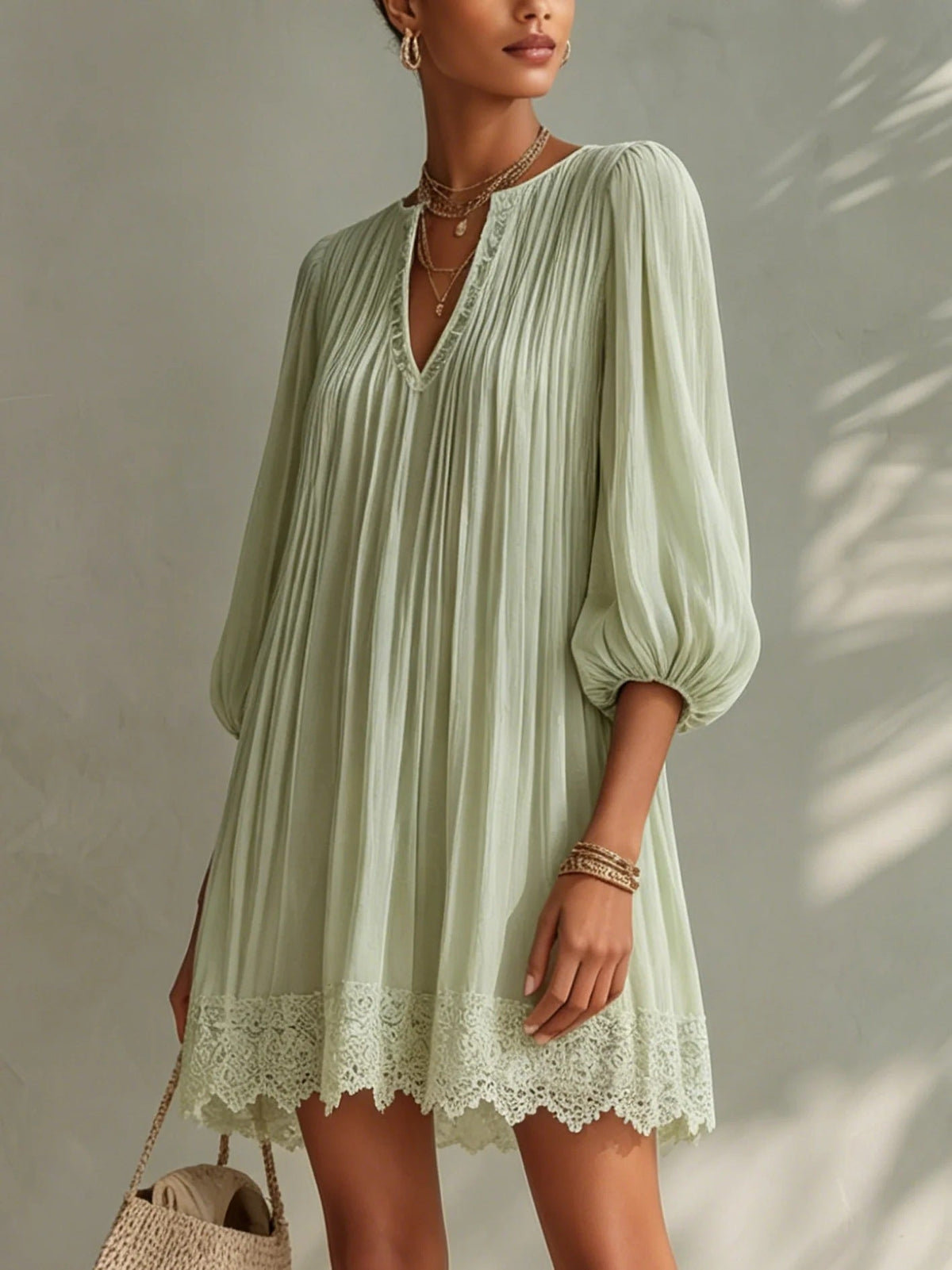 Mini-robe bohème à bordure en dentelle pour femme, col en V, manches ballon, robe de vacances ample