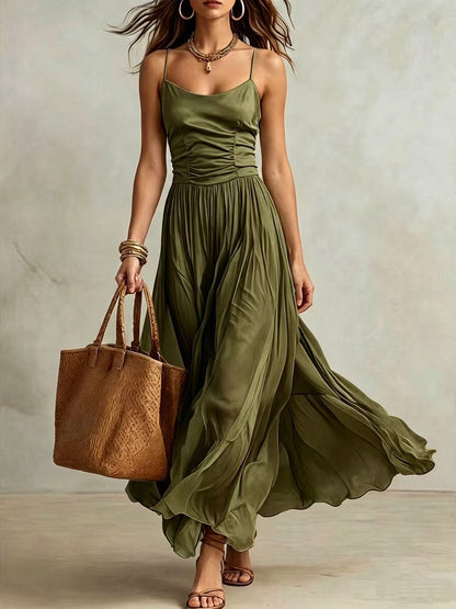 Robe longue à corsage froncé et bretelles spaghetti