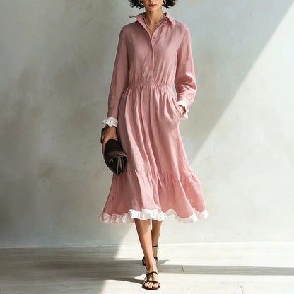 Robe chemise boutonnée avec volant blanc