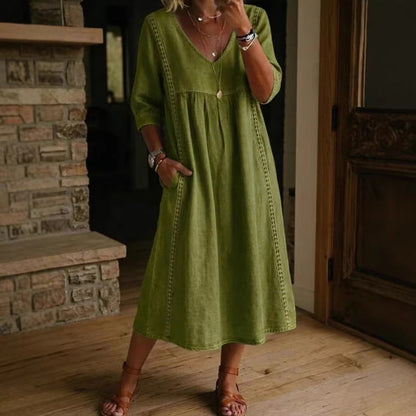 Robe midi élégante à col V en mélange de lin avec inserts en dentelle et poches | Robe décontractée d'été pour femmes