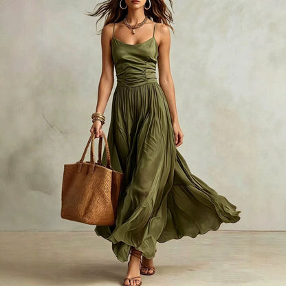 Robe longue à corsage froncé et bretelles spaghetti