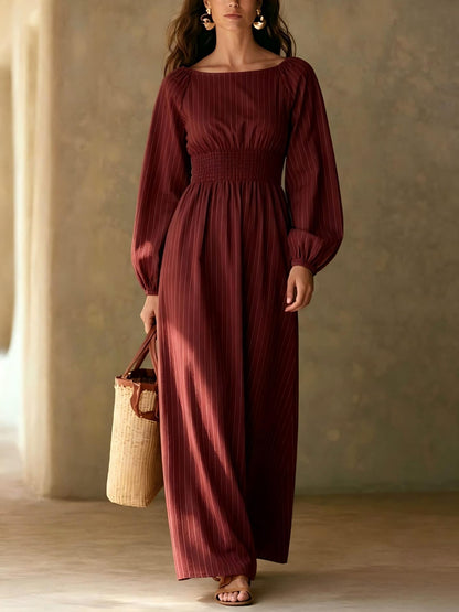 Robe longue à manches ballon, smockée à la taille et à fines rayures