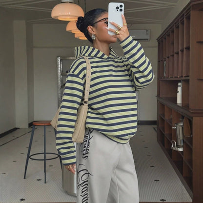 Sweat à capuche oversize rayé