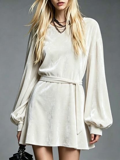 Robe mini à manches longues ballon en velours avec nœud à la taille