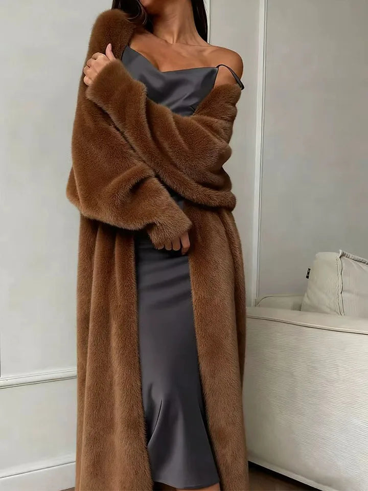 Veste ample d'automne‑hiver douce et pelucheuse pour femme, long gilet tricoté blanc imitation vison