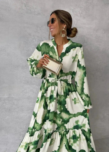 Robe maxi verte à manches longues et col en V