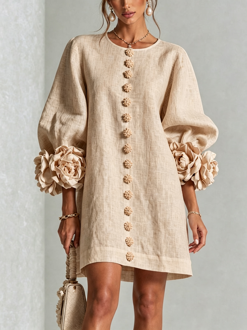 Robe Mini Boutonnée Beige à Motifs Floraux avec Poignets Floraux Sculpturaux