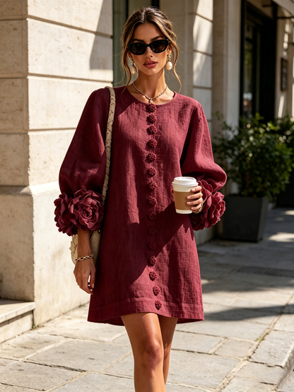 Robe Mini Boutonnée Bordeaux à Motifs Floraux et Poignets Floraux Sculpturaux