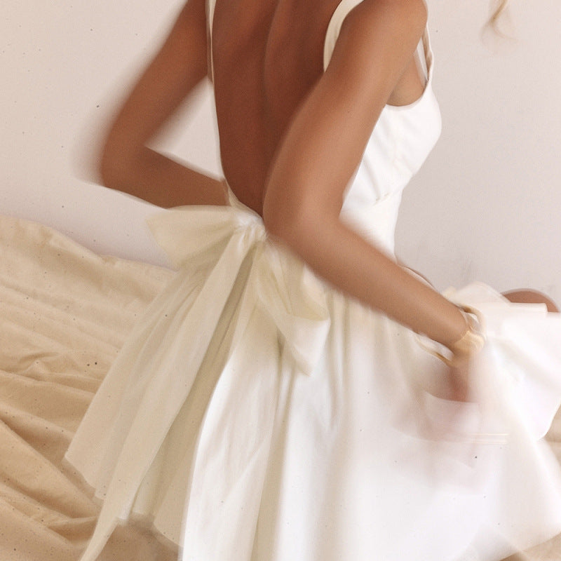 Robe mini romantique à simple nœud