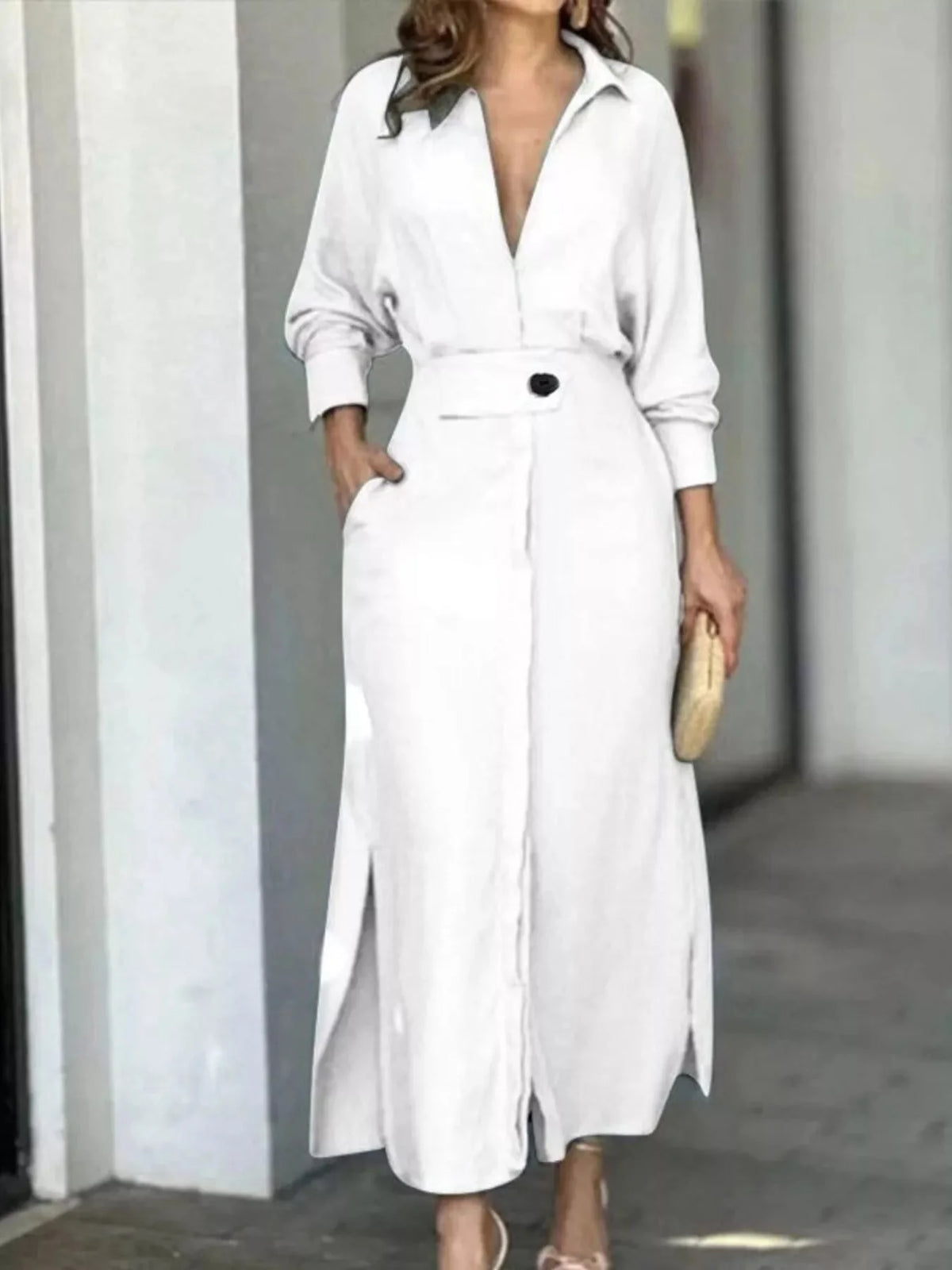 Robe‑chemise à manches longues avec fentes latérales