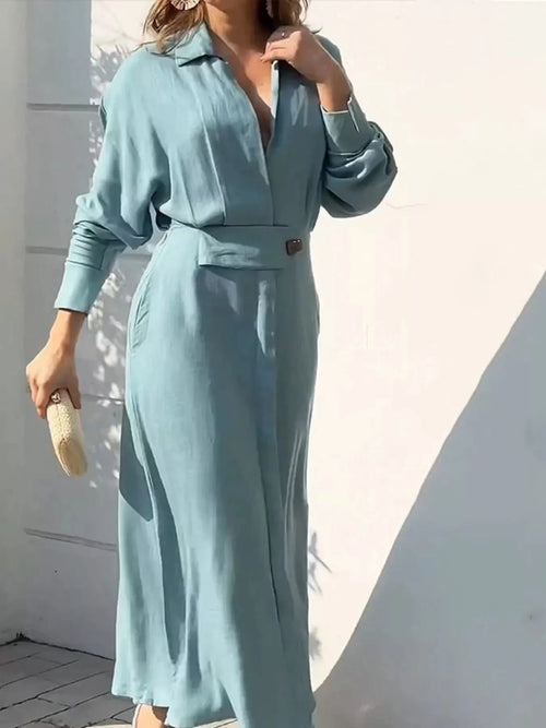 Robe‑chemise à manches longues avec fentes latérales