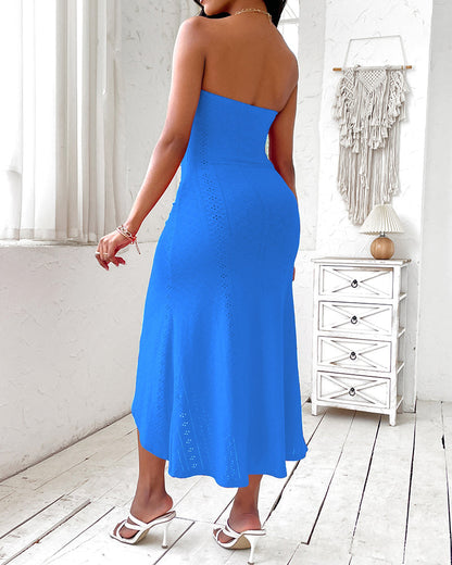 Robe de vacances sans manches à fronces, taille cintrée, style bandeau drapé, broderie œillets, fente et ourlet asymétrique