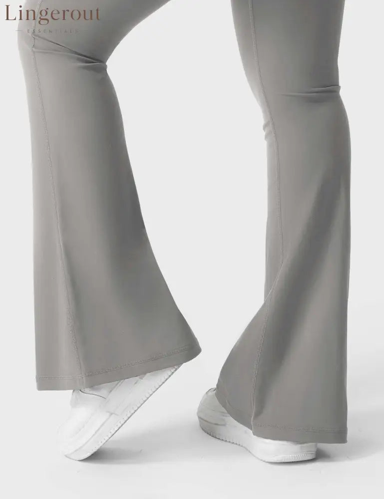 Brittany Flared Leggings with Pockets