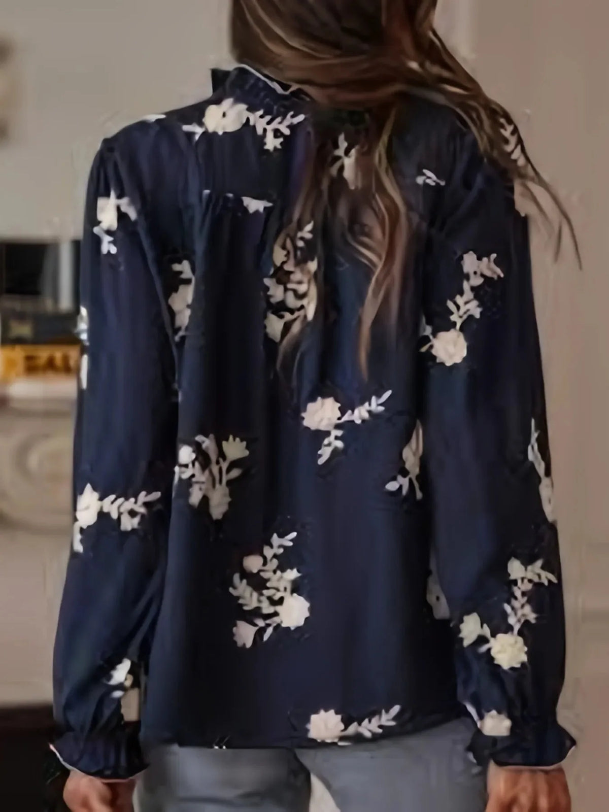 Chemise à manches longues à boutons à motifs floraux