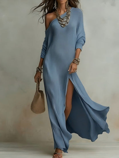 Robe féminine élégante en tricot à manches longues, plissée et avec fente