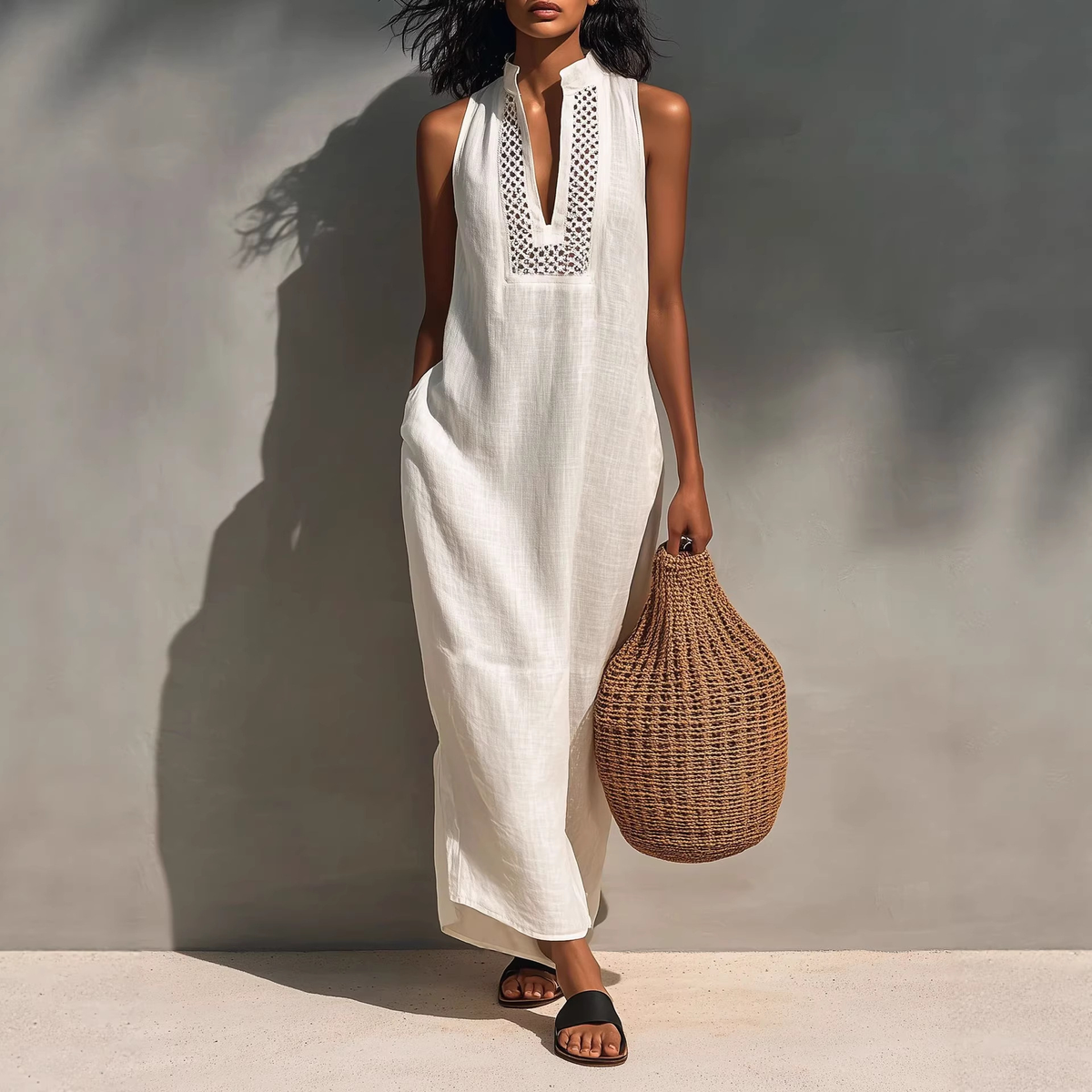 Robe maxi minimaliste en lin à col licou | Sans manches, adaptée du bureau aux vacances