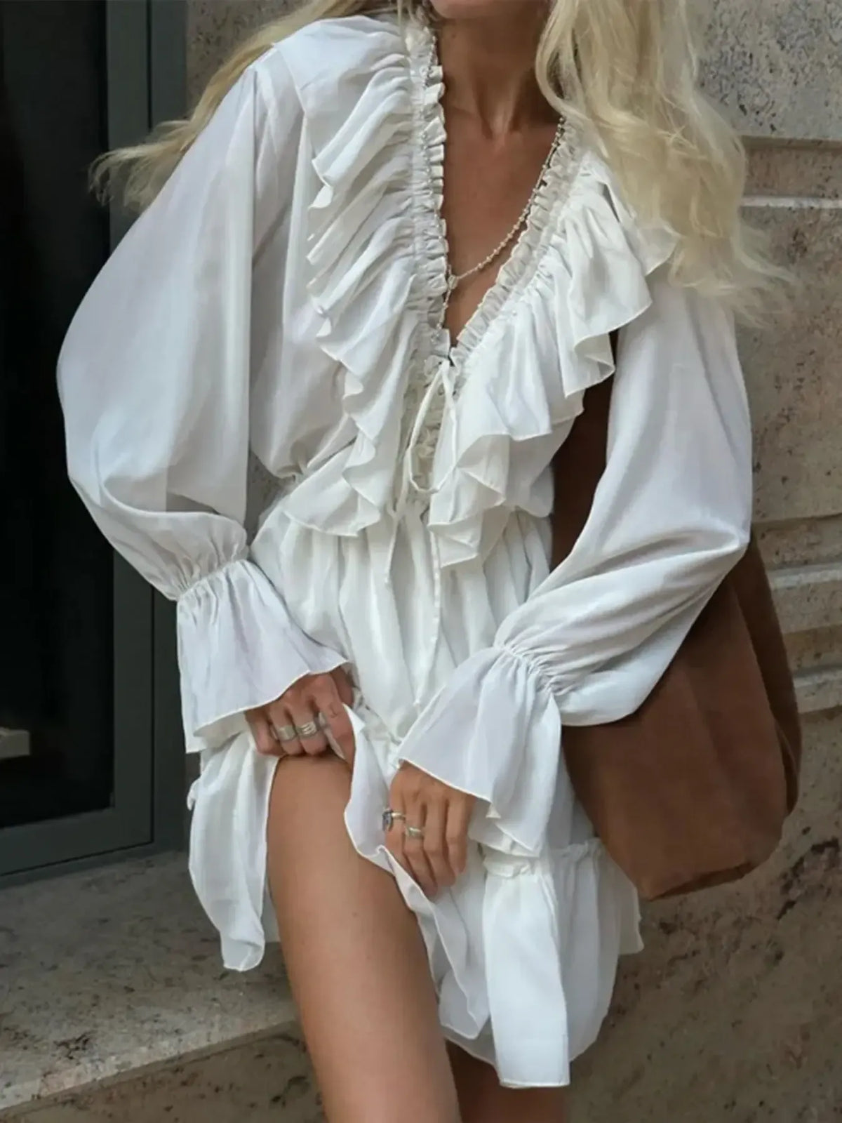 Robe mini à manches à volants froncés