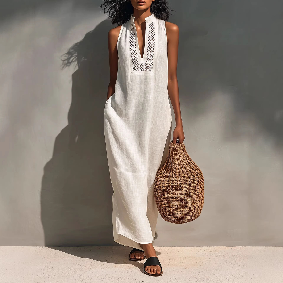 Robe maxi minimaliste en lin à col licou | Sans manches, adaptée du bureau aux vacances