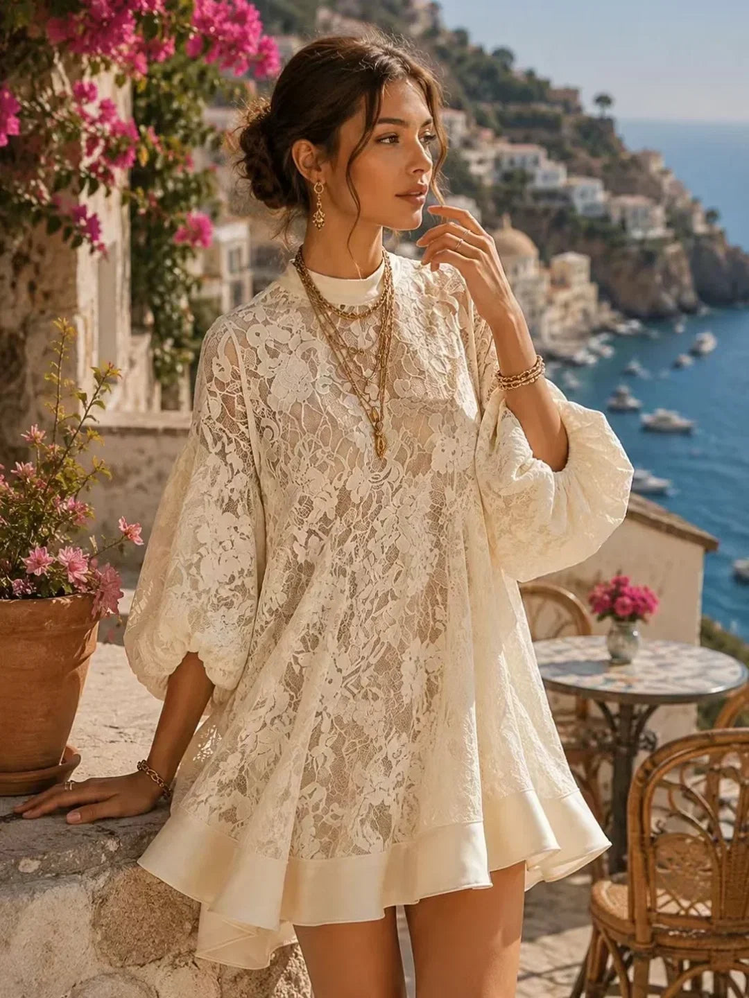 Robe de plage Bianca en dentelle ivoire style poncho