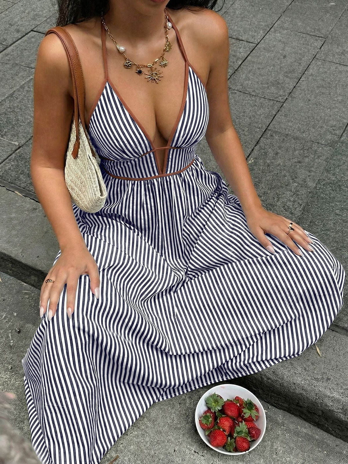 Robe longue à col licou rayée