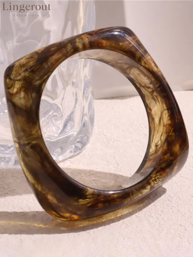 Fashionable Special-Shaped Resin Bracelet