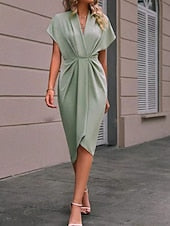 Robe midi décontractée pour femme, froncée, style streetwear, col V basique, manches courtes, disponible en noir, rose et vert foncé.