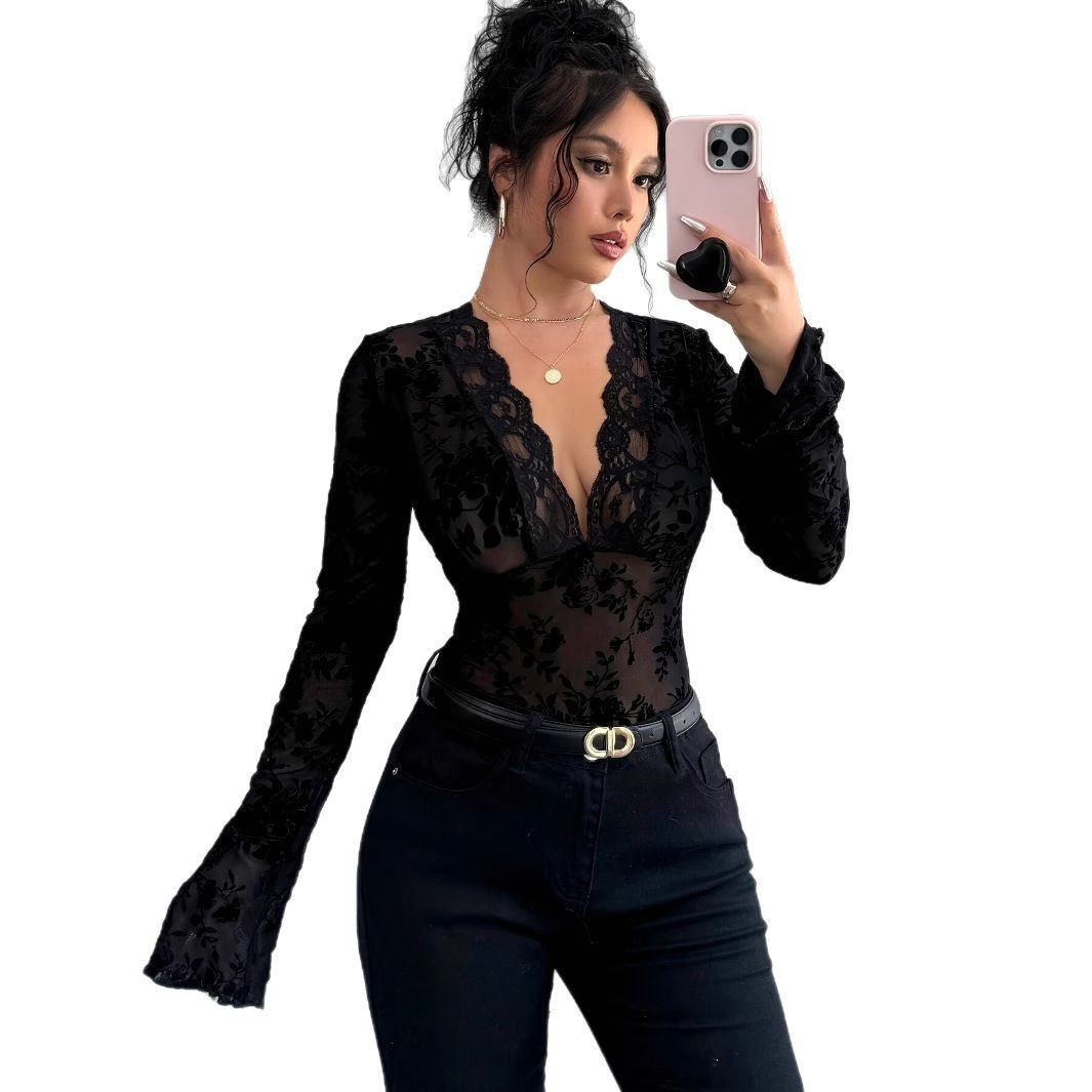 T‑shirt haut pour femme à col V en dentelle et résille avec manches évasées, nouvelle collection printemps 2026 pour femme